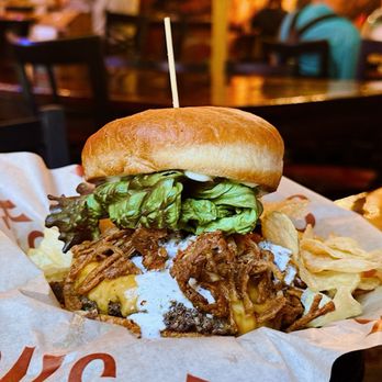 Yak's on the 5 - Garlic burger - Burgers Near Me - Dunsmuir, California Yak's on the 5 - Garlic burger - Burgers Near Me - Dunsmuir, California