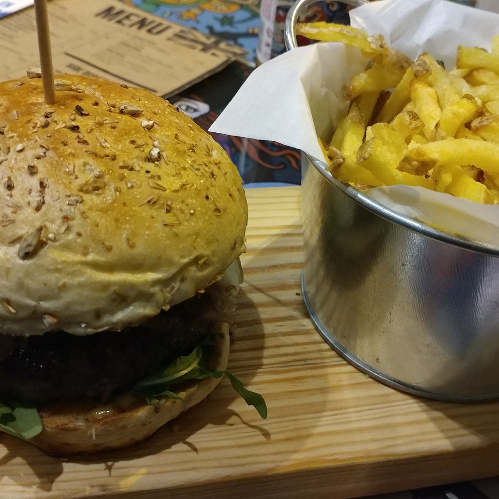 Cerveja Nortada - Burger and fries at Cerveja Nortada in Porto - Brewpubs Near Me - Porto, 13