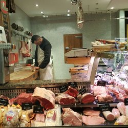 Boucherie Tour Eiffel - Meat shop
