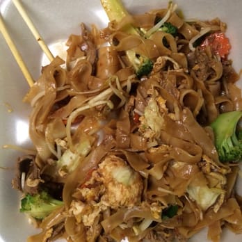 Bangkok Kitchen - Drunken noodles - Thai Near Me - Maumee, Ohio Bangkok Kitchen - Drunken noodles - Thai Near Me - Maumee, Ohio