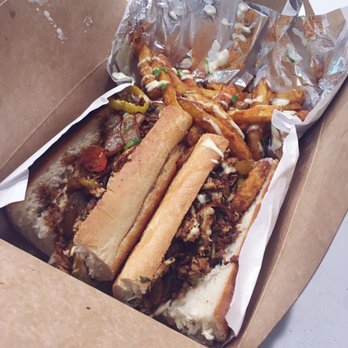 illstyl3 Sammies - Chicken cheesesteak platter is $12.50 and is more than satisfying. - Cheesesteaks Near Me - Toronto, Ontario illstyl3 Sammies - Chicken cheesesteak platter is $12.50 and is more than satisfying. - Cheesesteaks Near Me - Toronto, Ontario