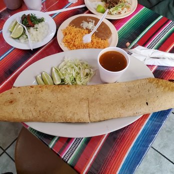 El Tlaxcalteca Restaurant - Machete - Mexican Near Me - Milwaukee, Wisconsin El Tlaxcalteca Restaurant - Machete - Mexican Near Me - Milwaukee, Wisconsin