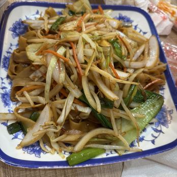 Mr. Noodle - Beef Fried Noodles - Chinese Near Me - Henrico, Virginia