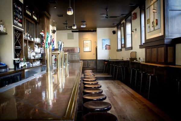 Banter Bar by null