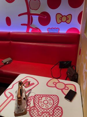 Energy Bistro & Karaoke by null