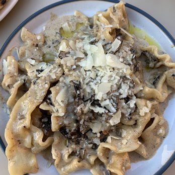 Gusto 501 - Mushroom pasta - Italian Near Me - Toronto, Ontario Gusto 501 - Mushroom pasta - Italian Near Me - Toronto, Ontario