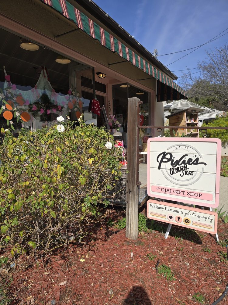 Pixies General Store