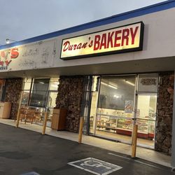 Duran's Bakery - Outside