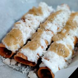 Suki’s II - Karaoke & Sports - Tacos Dorados