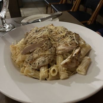 The Twisted Cork Cafe - Chicken Al Fredo - Cafes Near Me - Charlotte Amalie, Virgin Islands The Twisted Cork Cafe - Chicken Al Fredo - Cafes Near Me - Charlotte Amalie, Virgin Islands