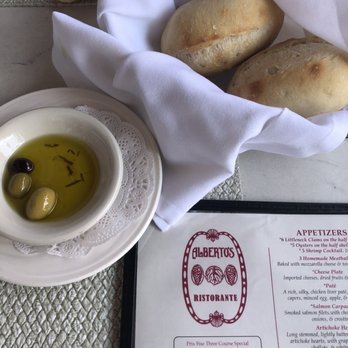 Alberto's Ristorante - Italian Near Me - Hyannis, Massachusetts