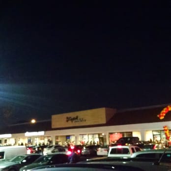 The Halal Guys - Line stretched across the entire plaza and snaked around a U turn on opening night, 5:30-8:30 pm - Halal Near Me - Costa Mesa, California The Halal Guys - Line stretched across the entire plaza and snaked around a U turn on opening night, 5:30-8:30 pm - Halal Near Me - Costa Mesa, California