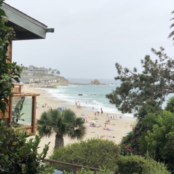 Victoria Beach - Coming down the stairs - Beaches Near Me - Laguna Beach, California Victoria Beach - Coming down the stairs - Beaches Near Me - Laguna Beach, California