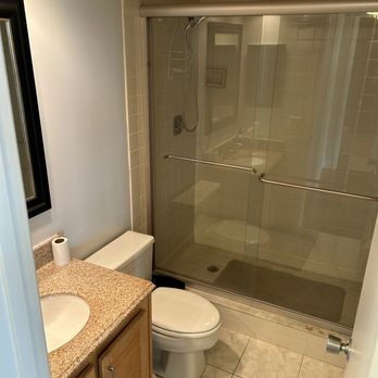 Gaviotta Painting - Guest bath - Painters Near Me Gaviotta Painting - Guest bath - Painters Near Me