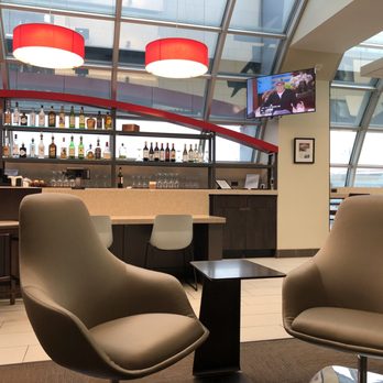 Wingtips Lounge - Airport Lounges Near Me - St. Louis, Missouri Wingtips Lounge - Airport Lounges Near Me - St. Louis, Missouri