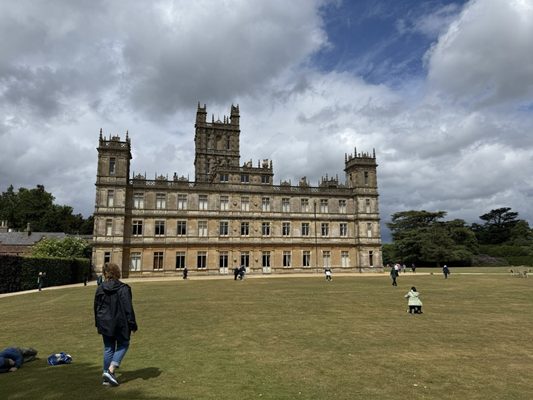Highclere by null