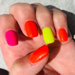 Tu Nails - Loving my hot 80s fluorescent nails by Heidi!!!! So fresh!
