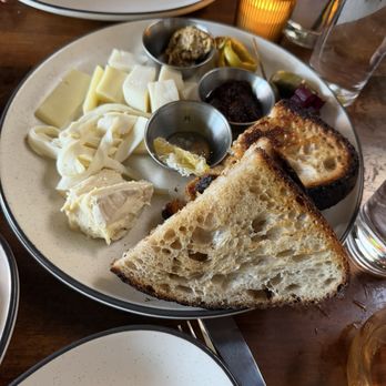 Vincent Restaurant - Cheese Plate - New American Near Me - Chicago, Illinois