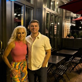 Louie - Italian Near Me - Clayton, Missouri