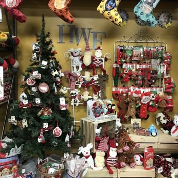 Hollywood Feed - Pet Stores Near Me - The Woodlands, Texas Hollywood Feed - Pet Stores Near Me - The Woodlands, Texas