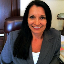 Cynthia L Robles, MFT