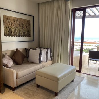 Secrets Playa Mujeres - Living area Jr Suite Preferred Club - Resorts Near Me - Cancún, ROO