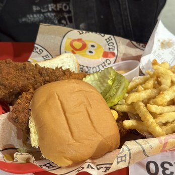 Dave's Hot Chicken - Hubby's sandwich - Chicken Shop Near Me - Charlotte, North Carolina