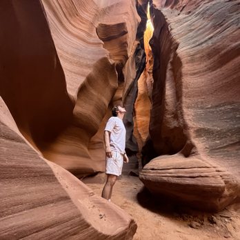 Taadidiin Tours - Inside - Walking Tours Near Me - Page, Arizona Taadidiin Tours - Inside - Walking Tours Near Me - Page, Arizona
