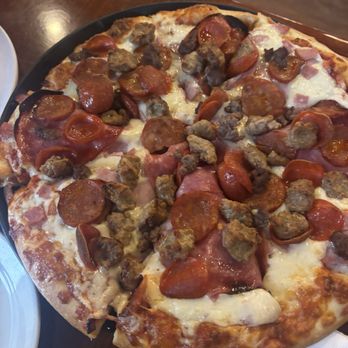 Frends Brewhouse - Medium Pete's All Meat - Pizza Near Me - Sacramento, California Frends Brewhouse - Medium Pete's All Meat - Pizza Near Me - Sacramento, California