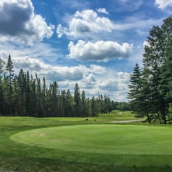 High Peaks Golf Course - High Peaks Putting Green on a Beautiful Day