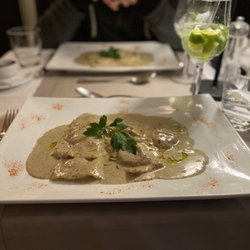Restaurant Mediterran - Ravioli gefüllt mit Rebhuhn in Trüffelsauce