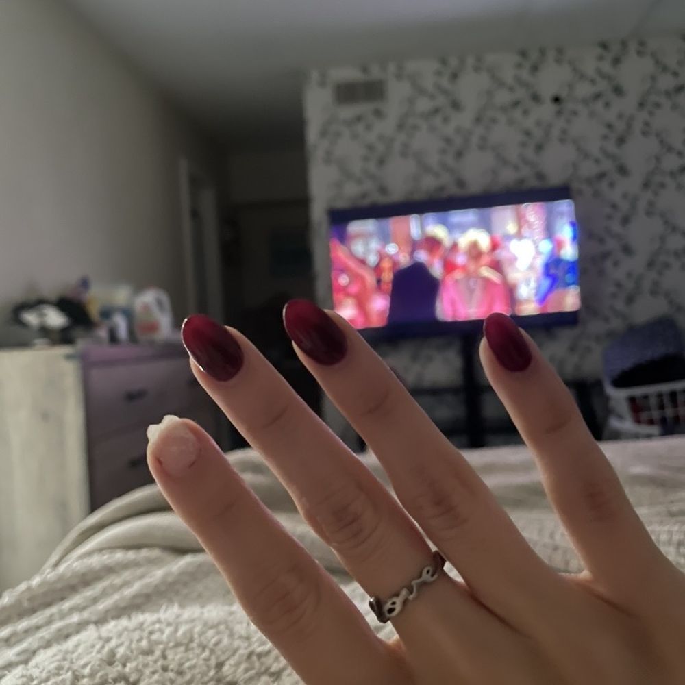 Red Carpet Nails & Spa - Nail Salons Near Me - Enfield, Connecticut