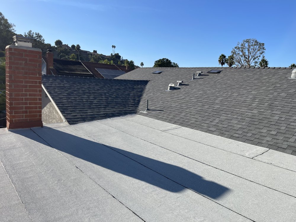 Slide of Adail Bastos Roofing