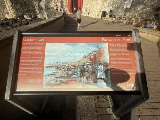 Puerta de San Juan by null