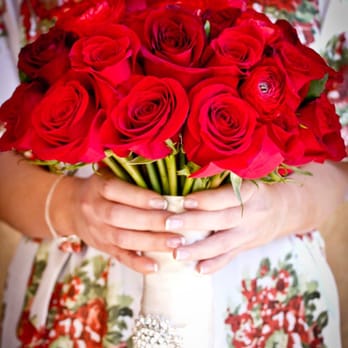 Tujunga Flowers & Gifts - Wedding bouquet - Florists Near Me - Tujunga, California