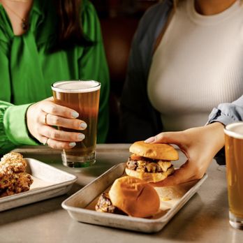 5 Napkin Burger - happy hour with beer, wings, and sliders - Burgers Near Me - New York, New York 5 Napkin Burger - happy hour with beer, wings, and sliders - Burgers Near Me - New York, New York