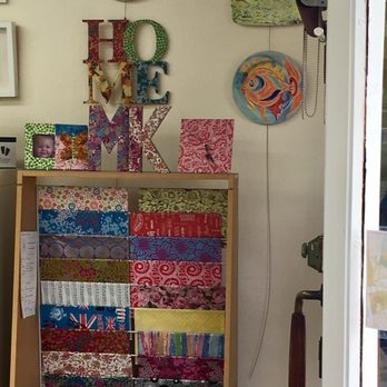 Hands-on Art Adventures - Admiring the inside artwork - Arts & Crafts Near Me - Windsor, WNM