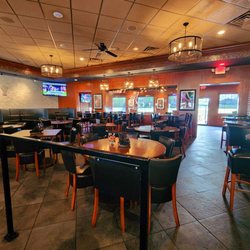 Bar Louie - Evansville - Dining Area