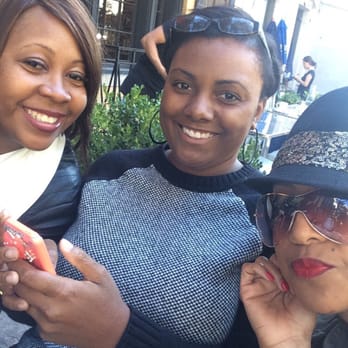 Madhatter - Brunch on the patio with beautiful ladies - Bars Near Me - Washington, DC, District of Columbia