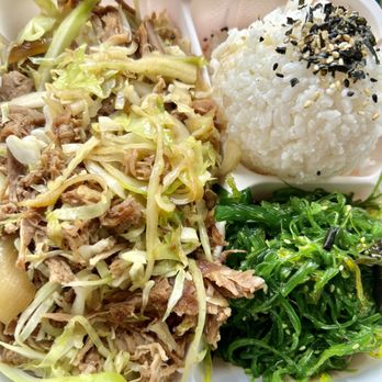 Wake Up Delicious - Kalua pork and cabbage with seaweed salad - Hawaiian Near Me - Hanalei, Hawaii