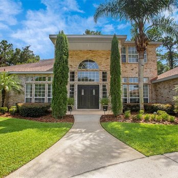 The Shultz Team -RE/MAX Premier Realty - 5bed/3bath | 3,259 sqft | .34 lot - Real Estate Agents Near Me - Ocala, Florida The Shultz Team -RE/MAX Premier Realty - 5bed/3bath | 3,259 sqft | .34 lot - Real Estate Agents Near Me - Ocala, Florida