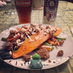 Goodfood - Bulbasaur and the Bourbon-Spiced Ground Beef over Baked Sweet Potatoes (with Aged White Cheddar & Roasted String Beans and Carrots)