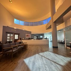 Torrance Memorial Polak Imaging Pavilion - The nice and peaceful waiting area.