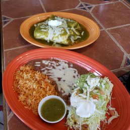 Oh yeah... Spicy Chicken chimichanga and Dos Burritos Supremos Oh yeah... Spicy Chicken chimichanga and Dos Burritos Supremos