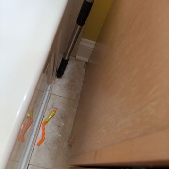 Sunday Cleaners - Dirt between sink and bathtub - Home Cleaning Near Me - Chicago, Illinois