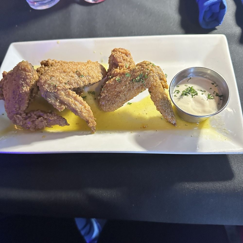 42 Bar And Grill - Whole Wings w/Lemon Pepper - Hookah Bars Near Me - Atlanta, Georgia