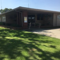 Bellflower Unified School District - Front of building