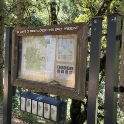 El Corte de Madera Creek Preserve - El Corte De Madera Creek Open Space Reserve Signage