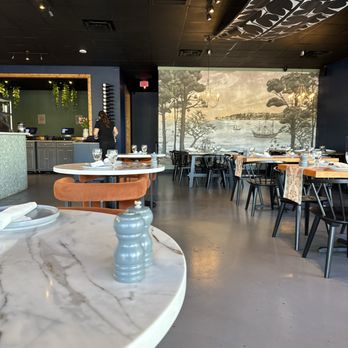 Turkish Kitchen - Restaurant dinning area - Mediterranean Near Me - Brandon, Florida