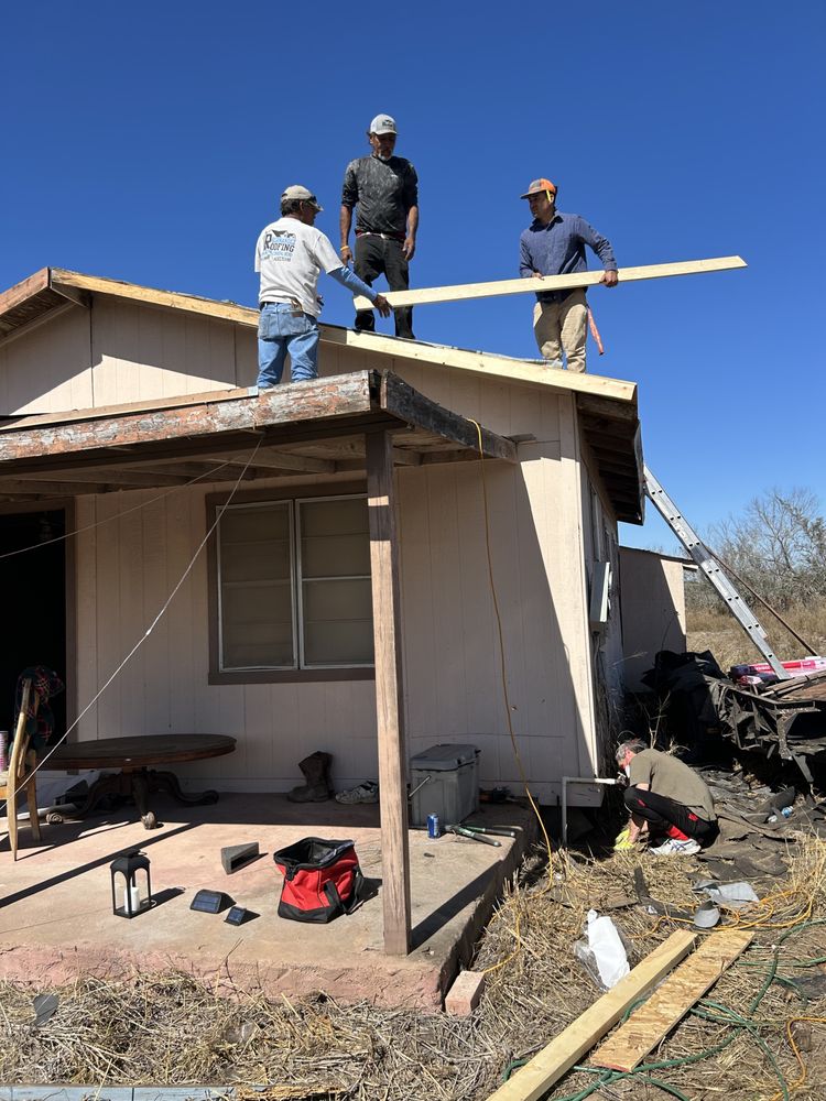 Slide of Hernandez roofing